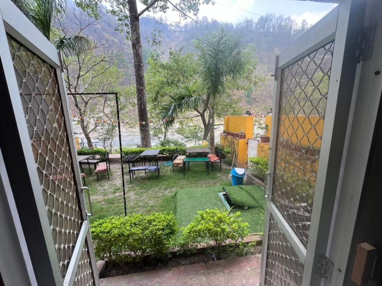 Haldwāni Utsav Riverbank Homestay מראה חיצוני תמונה